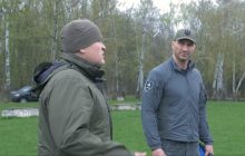 Володимир Кличко та волонтери "Української команди" привезли броньовик бійцям 204-го батальйону