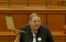 "Слава Москві": одіозна румунська сенаторка знову втрапила в скандал (відео)