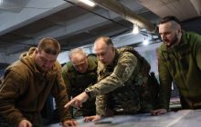 "Каждый здесь – герой": Сырский приехал под Бахмут (фото)
