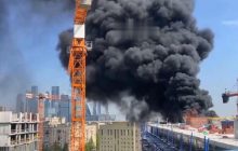 В центре Москвы загорелся элитный жилой комплекс "Виктория Парк" (видео)