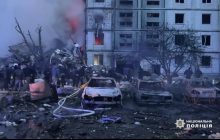 Ракетный удар по многоэтажке в Умани: появилось видео