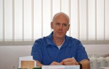 "Це особисте питання": топ-лікар Миколаєва приїхав у ресторан на гуманітарній "швидкій" (відео)
