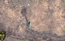"Вагнеровец" потерял трусы, когда убегал от дрона ВСУ (видео)