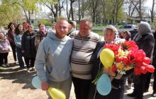 Українців розчулили кадри повернення військового з російського полону (фото, відео)