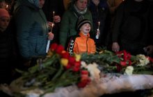 День траура в Умани: жители попрощались с двумя детьми (фото)