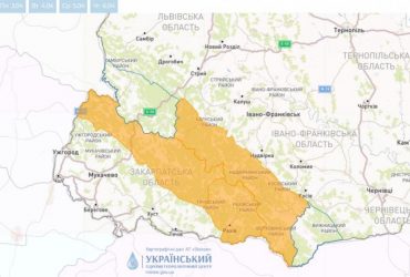 У ДСНС попередили про підвищену небезпеку сходження лавин у Карпатах (карта)