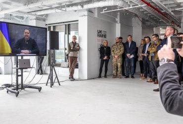 В годовщину освобождения Бучи в Нью-Йорке возле ООН открылась выставка о зверствах россиян в Украине