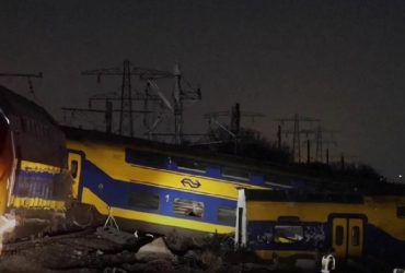 У Нідерландах з рейок зійшов пасажирський потяг: є жертви та десятки постраждалих