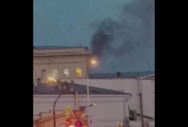 Горит здание Минобороны РФ в Москве (видео)