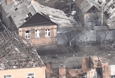 Прикордонники показали ближній бій в Бахмуті: бійцям вдалося вийти з оточення (відео)