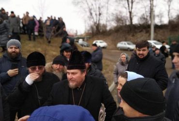 Попа УПЦ МП, побившего солдата в Хмельницком, объявили в розыск