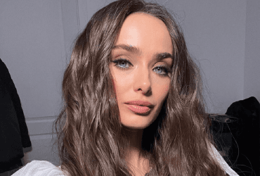 Ксенія Мішина запалила в обіймах відомого чоловіка (відео)