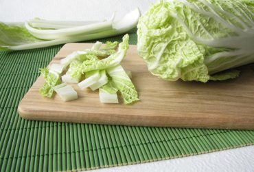Салат из пекинской капусты: готовим из того, что есть в холодильнике