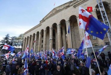 Вимагали відставку уряду і рух в Європу: у Грузії відбулася масштабна акція протесту