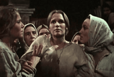 У РФ шахраї незаконно продали 4-кімнатну квартиру дочки української актриси