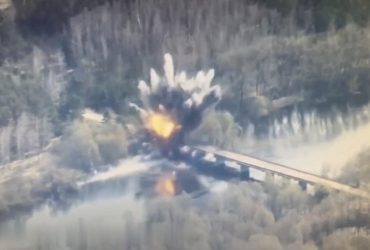 Россия ударила ракетой по мосту на Черниговщине: эксперт разнес атаку оккупантов (видео)
