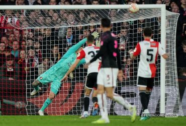 Кривдник Шахтаря переміг команду легендарного тренера у 1/4 фіналу Ліги Європи (відео)