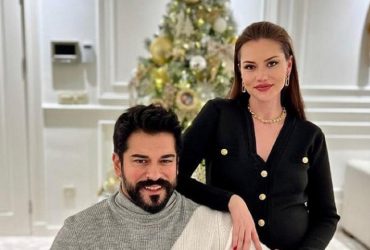 Красавчик из Великолепного века впервые показал маленького сына на редких семейных фото