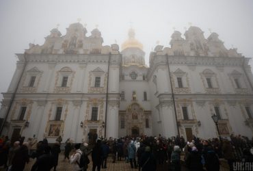 Уперше за 300 років в Успенському соборі лаври провели богослужіння українською (відео)