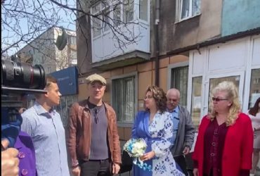 Російський актор Бероєв заявився в Маріуполь і відвідав весілля (фото)