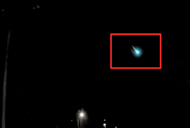 Не тільки в Києві: вночі дивний спалах в небі бачили у Білорусі (відео)