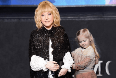 Обслуживала по вызову: Красная шапочка Поплавская вылила помои на Пугачеву