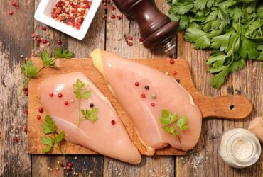 Популярне м’ясо в Україні дорожчатиме через блекаути: на скільки може зрости ціна