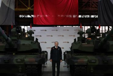 Эрдоган показал первый турецкий танк Altay и пообещал пустить его в серию (видео)