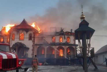 Підпал церкви на Буковині здійснив монах УПЦ МП: правоохоронці розкрили подробиці (фото)