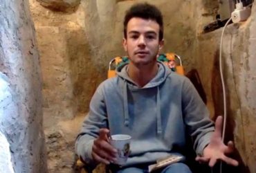 Парень поссорился с родителями и начал рыть подземный бункер: что из этого вышло (фото)