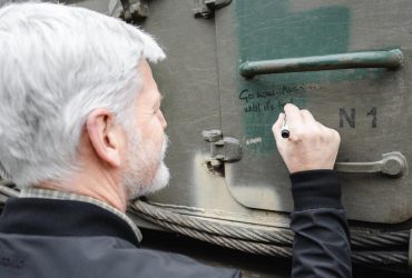 Президент Чехії залишив на українській техніці промовисте послання до росіян (фото)