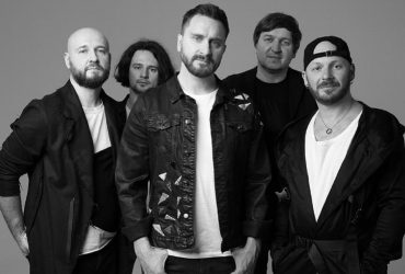 Безхребетність: фронтмен СКАЙ висміяв зірок, які перейшли на українську тільки рік тому