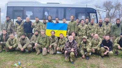 Парад украинских военнопленных в Донецке