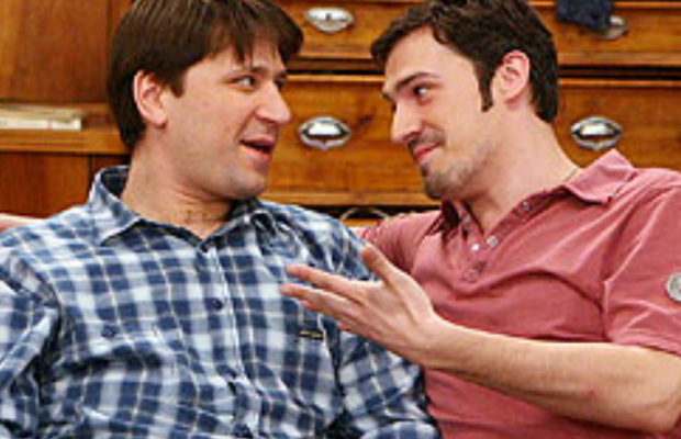 Седой и с бородой: в сети показали фото Толика Полено из сериала "Счастливы вместе"