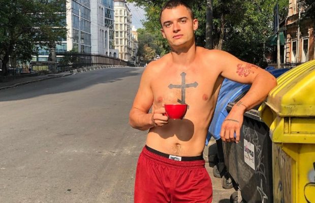 На коміка Щегеля, який втік з України, подають до суду: деталі