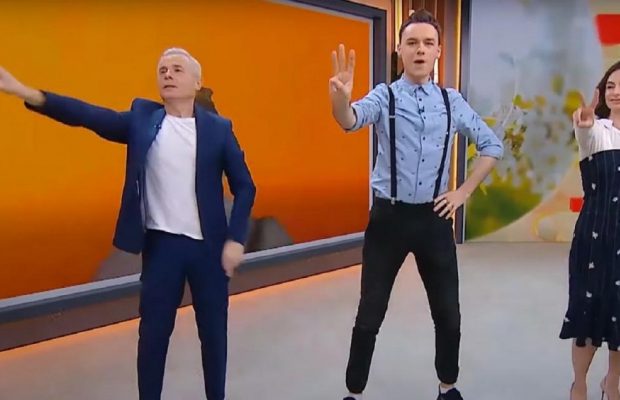 Руханкомен, взбесивший россиян: звезда TikTok показал новый танец (видео)