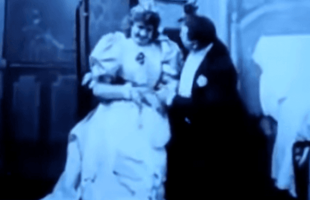 Розпуста 20 століття: яким було перше в історії кіно для дорослих (відео)