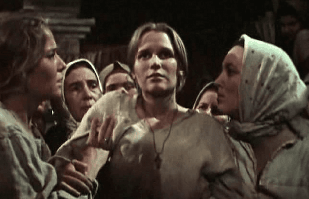 В РФ мошенники незаконно продали 4-комнатную квартиру дочери украинской актрисы