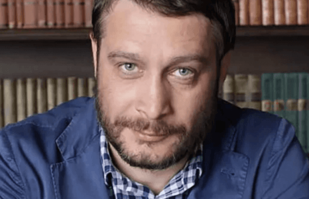 Помер письменник Багіров, який закликав бомбити Україну