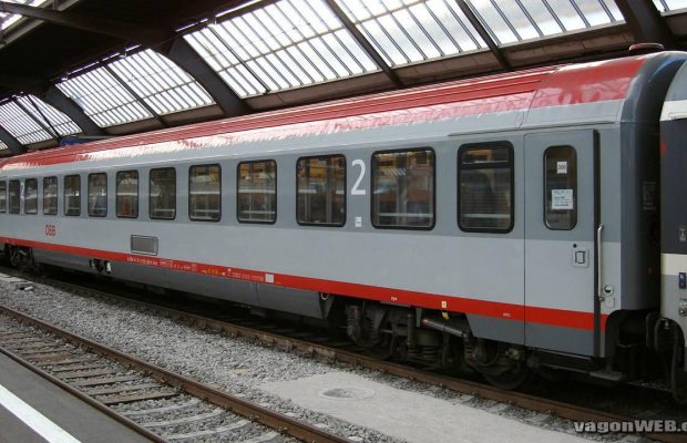 Через аварію в Угорщині затримується потяг Відень-Київ