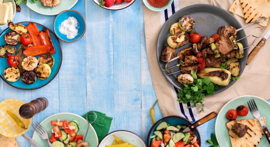 Найкращі закуски до шашлику: ТОП-3 простих і недорогих рецепти