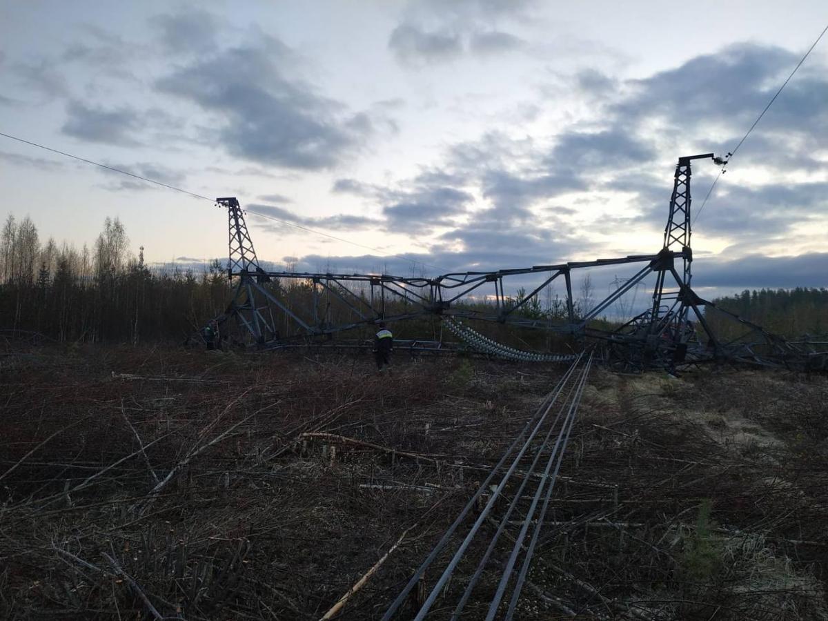 Під "північною столицею" Росії неспокійно: підірвано електромережі / фото Олександр Дрозденко Під "північною столицею" Росії неспокійно: підірвано електромережі / фото Олександр Дрозденко
