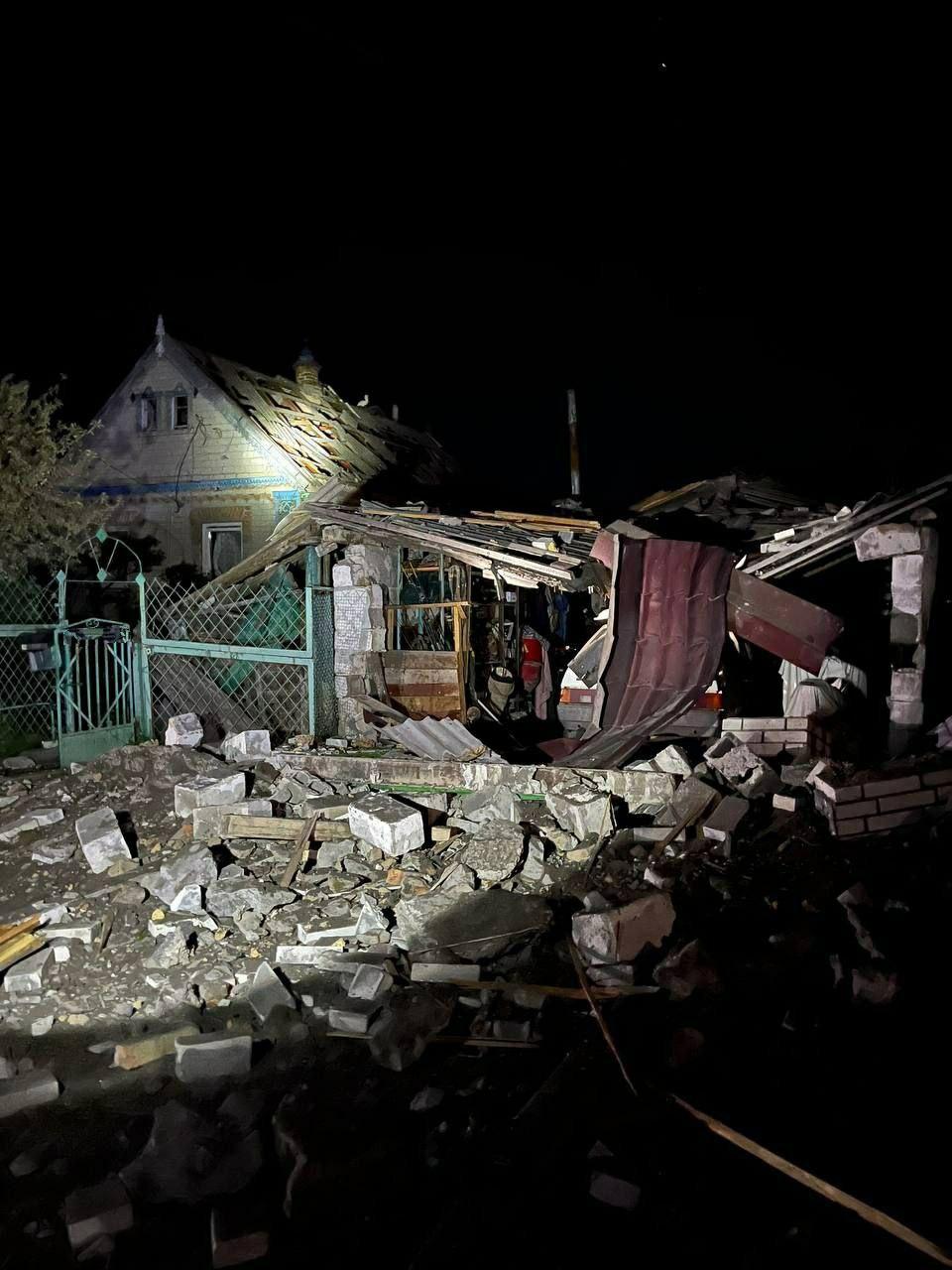 Росія атакувала Запоріжжя в ніч 3 травня / фото t.me/zoda_gov_ua Росія атакувала Запоріжжя в ніч 3 травня / фото t.me/zoda_gov_ua