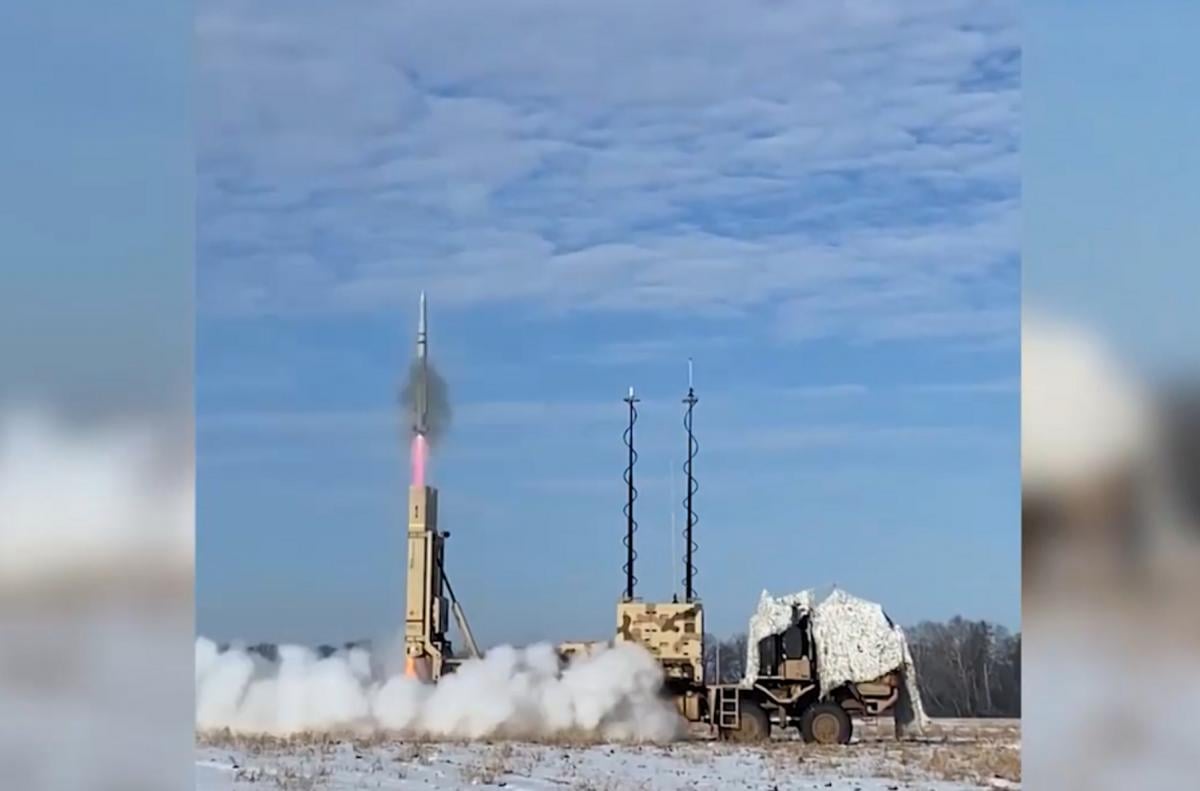 Стало відомо, скільки коштують ракети для ЗРК NASAMS і IRIS-T. / скріншот Стало відомо, скільки коштують ракети для ЗРК NASAMS і IRIS-T. / скріншот