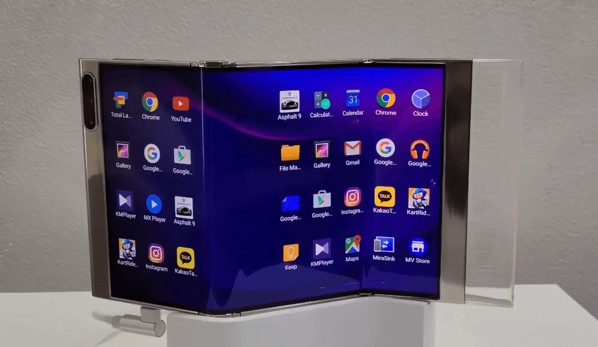Прототип смартфона Samsung с 7,2-дюймовым складным OLED-экраном / фото SamMobile Прототип смартфона Samsung с 7,2-дюймовым складным OLED-экраном / фото SamMobile