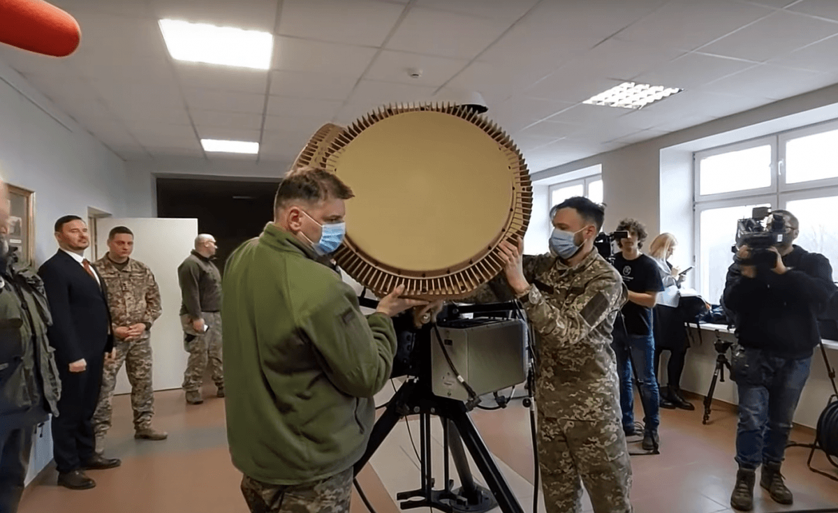 Украине отправят 16 новейших радаров / скриншот Украине отправят 16 новейших радаров / скриншот