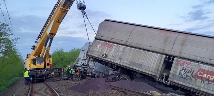 Авария на венгерской железной дороге / фото "Укрзализныця" Авария на венгерской железной дороге / фото "Укрзализныця"