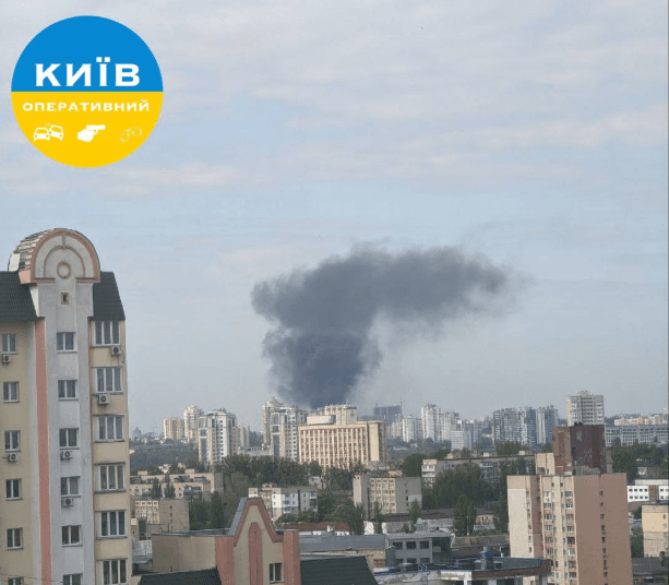 У Києві виникла серйозна пожежа / фото t.me/kyivoperativ У Києві виникла серйозна пожежа / фото t.me/kyivoperativ