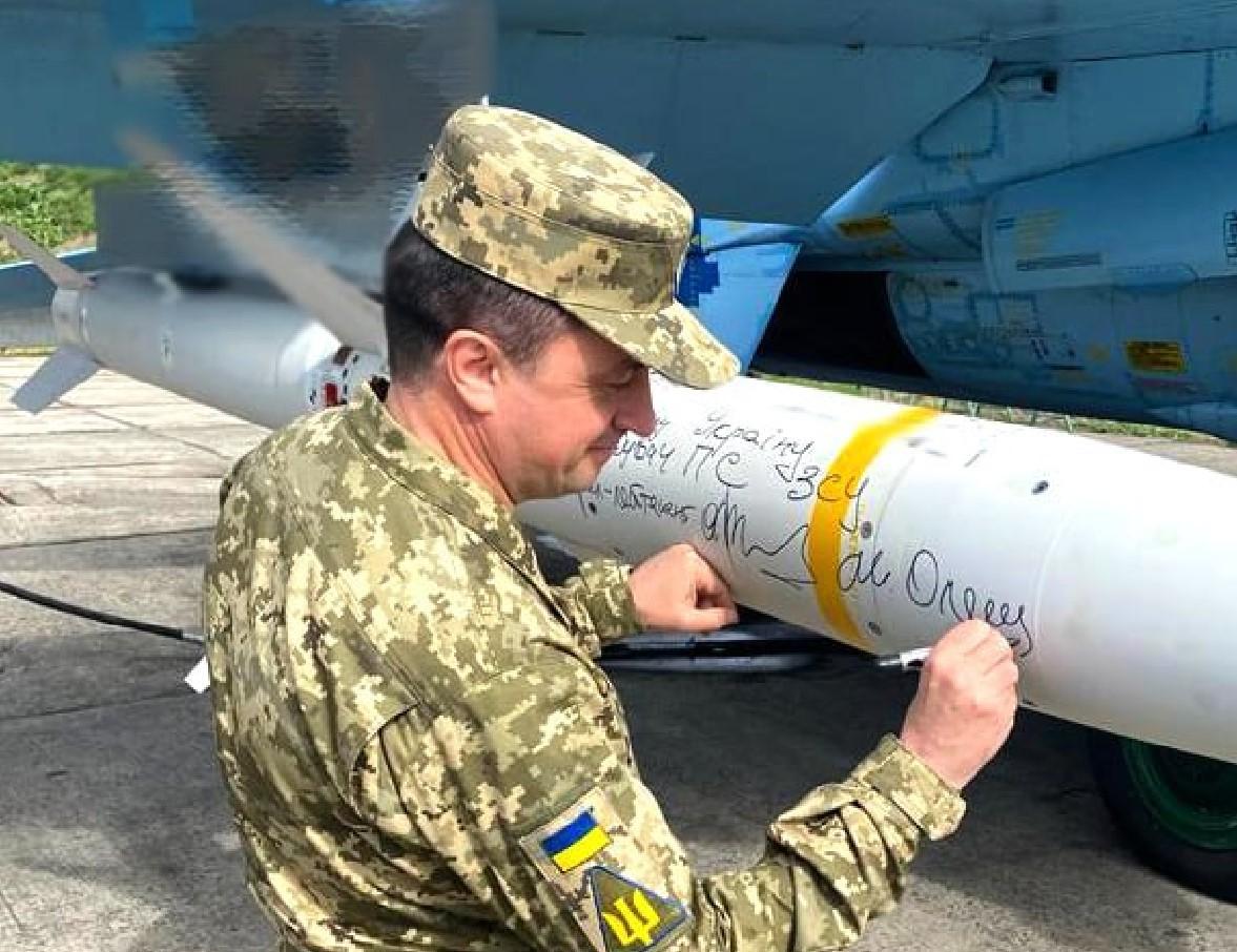 Олещук зізнався, які накази віддав у ніч вторгнення РФ / фото Telegram Микола Олещук Олещук зізнався, які накази віддав у ніч вторгнення РФ / фото Telegram Микола Олещук