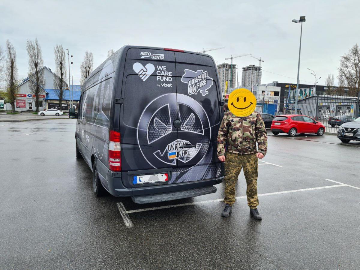 Мобільний шиномонтаж - прості речі, які рятують життя Мобільний шиномонтаж - прості речі, які рятують життя